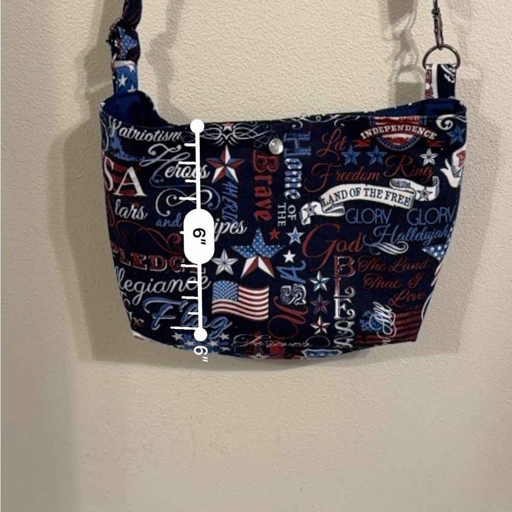 Patriotic USA Crossbody Bag Red White Blue Americana Flag Print Small Purse - Picture 3 of 11